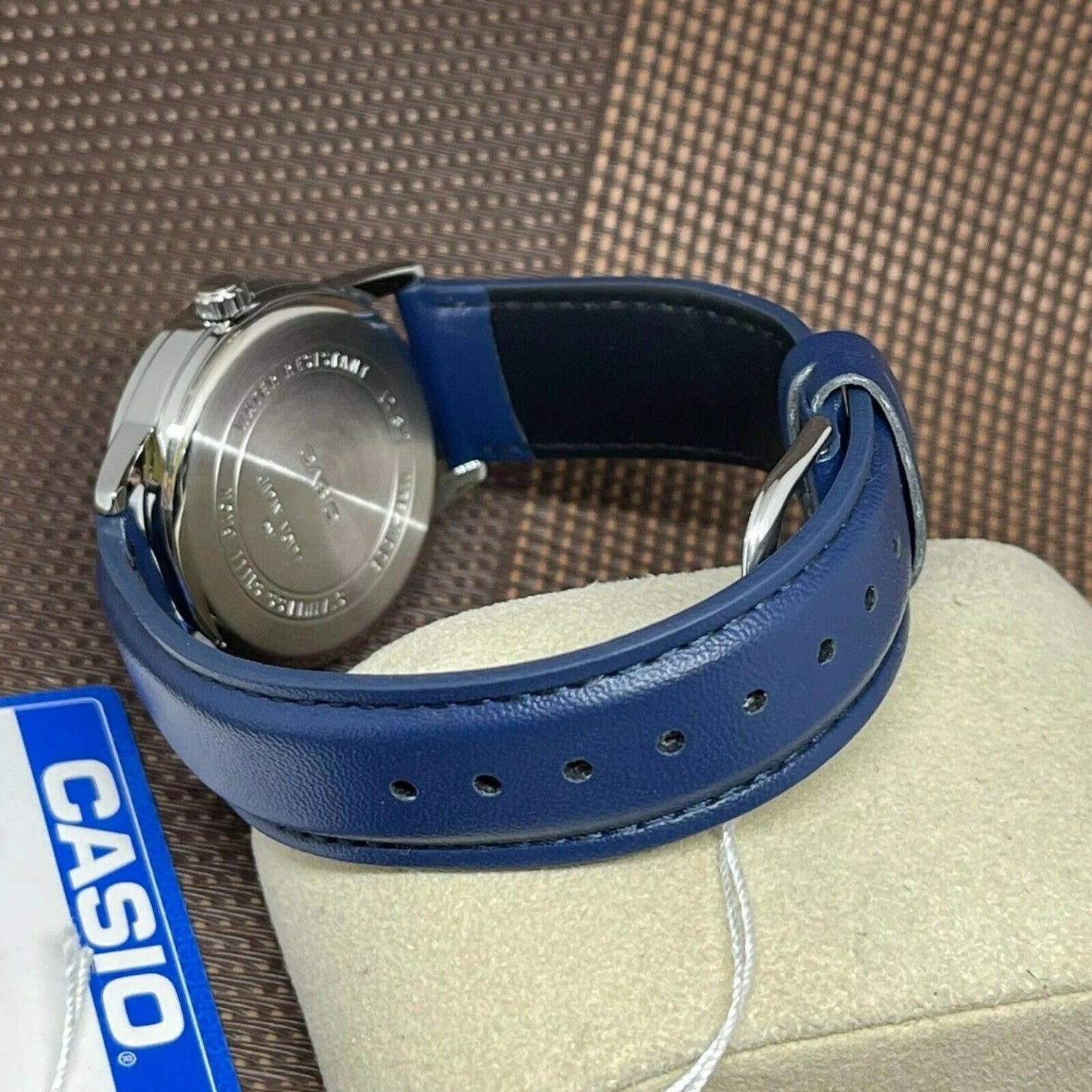Casio MTP-V002L-2B3UDF back view blue leather strap